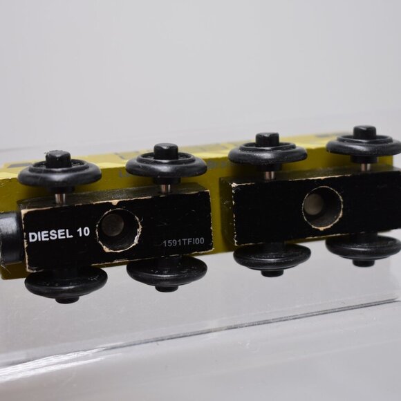 2003 Diesel 10 Happy Face - Thomas the Train Wooden Railway Tank Engine Friends - Picture 12 of 13